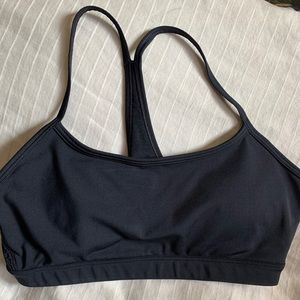 Gapfit sculpt low support racetrack sports bra